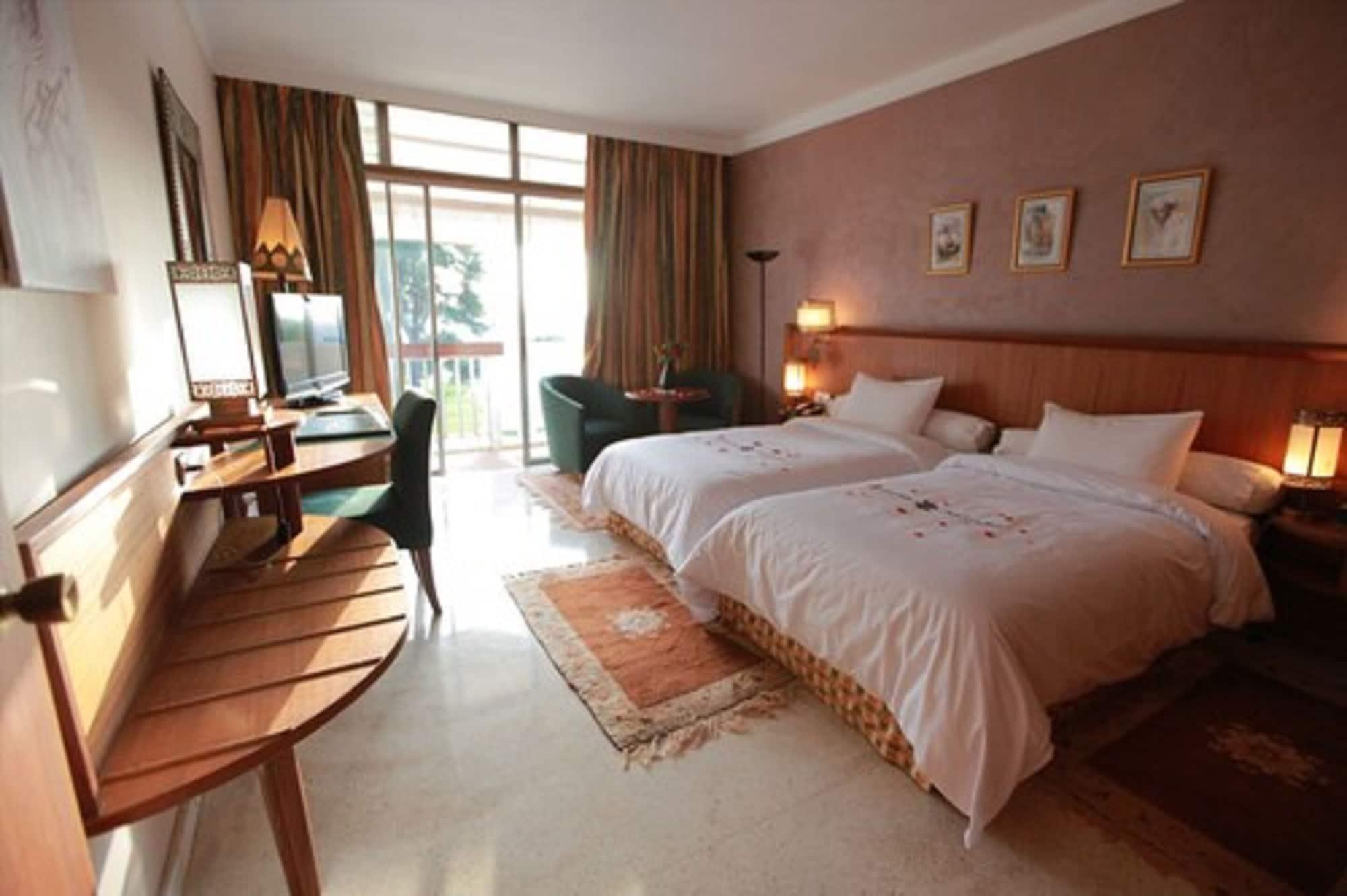 Hotel Transatlantique Meknès Екстериор снимка