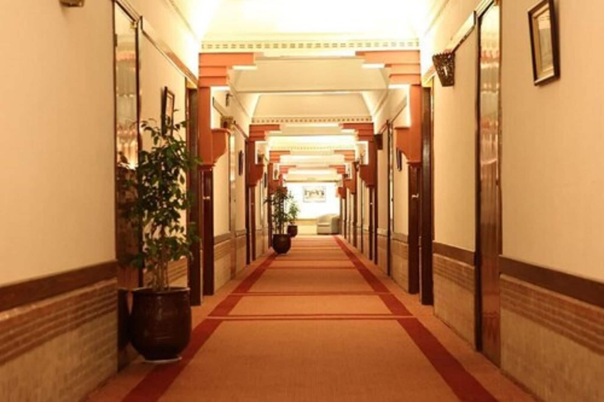 Hotel Transatlantique Meknès Екстериор снимка
