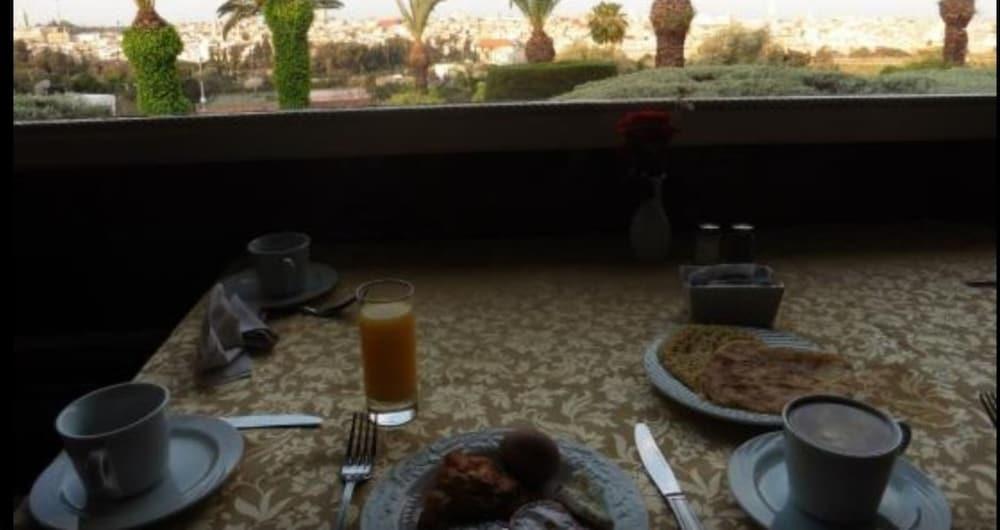 Hotel Transatlantique Meknès Екстериор снимка